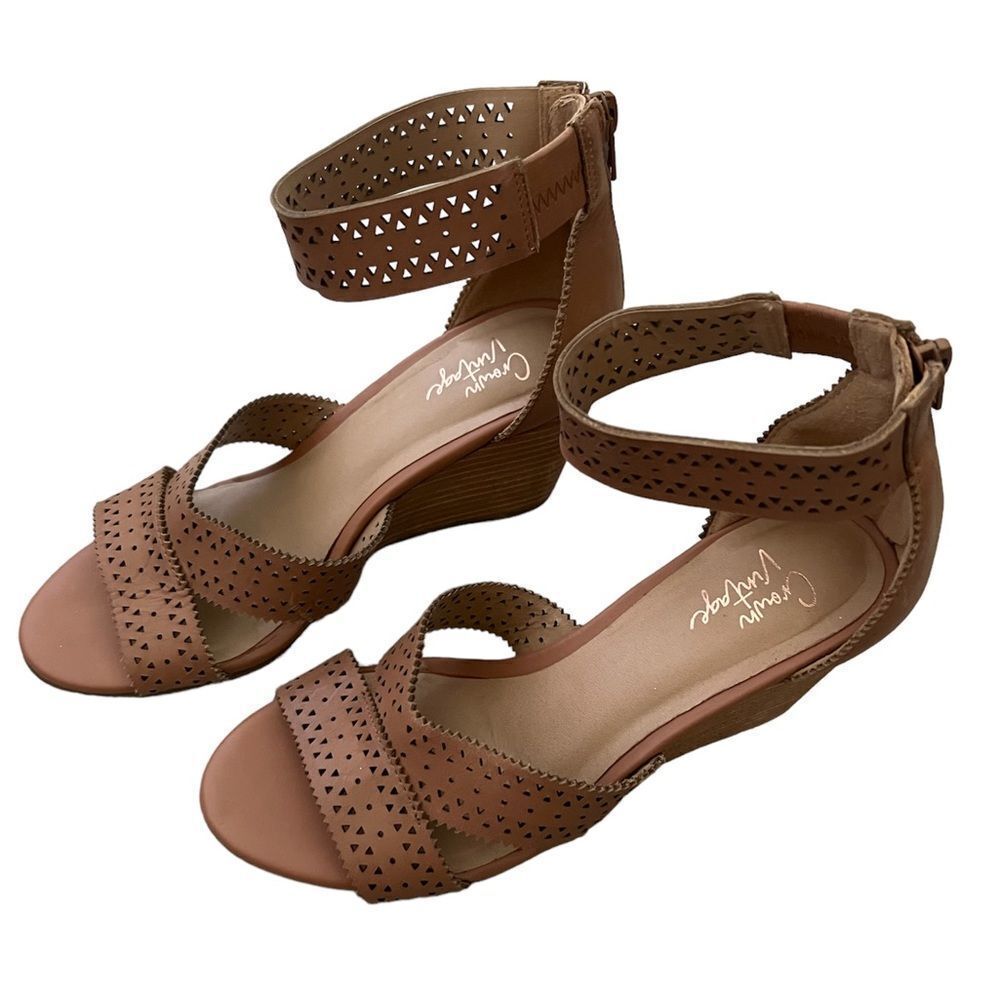 Crown Vintage Carlie Leather Wedge Sandal size 7